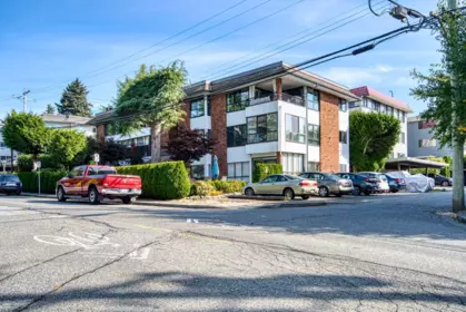 Community Amenities Photo (Clubhouse) of 302 1290 Martin Street, White Rock, BC