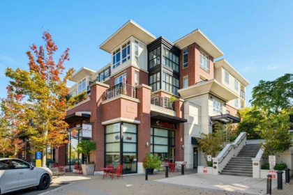 207 2950 King George Boulevard, Surrey, BC, Surrey — Apartment/Condo for sale