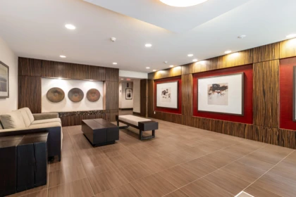 Hot Tub / Spa Photo of 207 2950 King George Boulevard, Surrey, BC