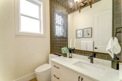 Hallway Photo of 20661 76 Avenue, Langley, BC