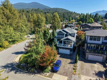 Aerial View of 1001 Jay Crescent, Squamish, BC