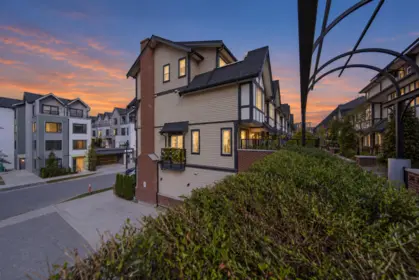 10 8888 Spires Road, Richmond, BC, Richmond — Townhouse for sale