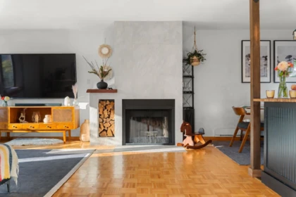 Family Room Photo of 1952 Chesterfield Avenue, North Vancouver, BC