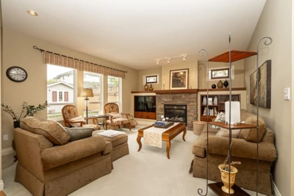 Family Room Photo of 14690 73 Avenue, Surrey, BC