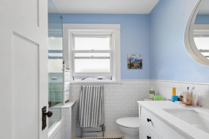 Hallway Photo of 1791 E 7th Avenue, Vancouver, BC