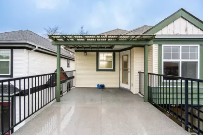 Front Yard Photo of 14858 58 Avenue, Surrey, BC