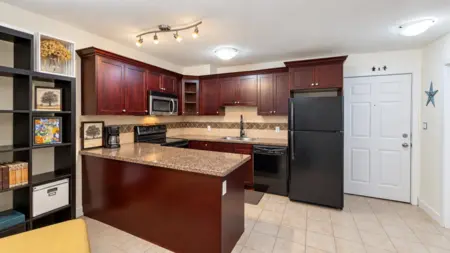 404 1310 Victoria Street, Squamish, BC, Squamish — Apartment/Condo for sale