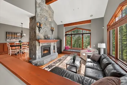 1 2500 Taluswood Place, Whistler, BC, Whistler — Townhouse for sale