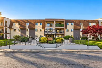 355 2821 Tims Street, Abbotsford, BC, Abbotsford — Apartment/Condo for sale