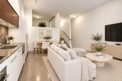208 150 E Cordova Street, Vancouver, BC, Vancouver — Apartment/Condo for sale