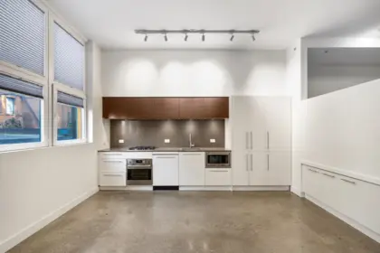 208 150 E Cordova Street, Vancouver, BC, Vancouver — Apartment/Condo for sale