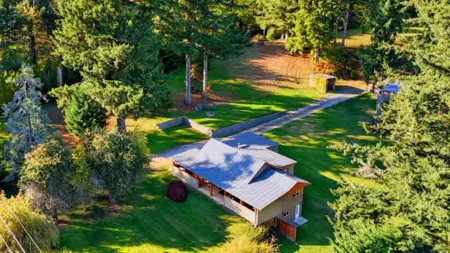 29919 Dewdney Trunk Road, Mission, BC, Mission — Single Family Residence for sale
