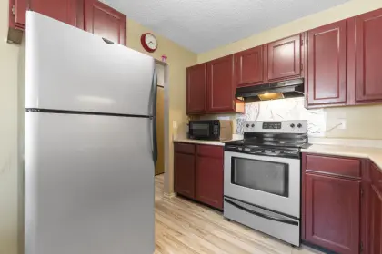 202 45900 Lewis Avenue, Chilliwack, BC, Chilliwack — Apartment/Condo for sale