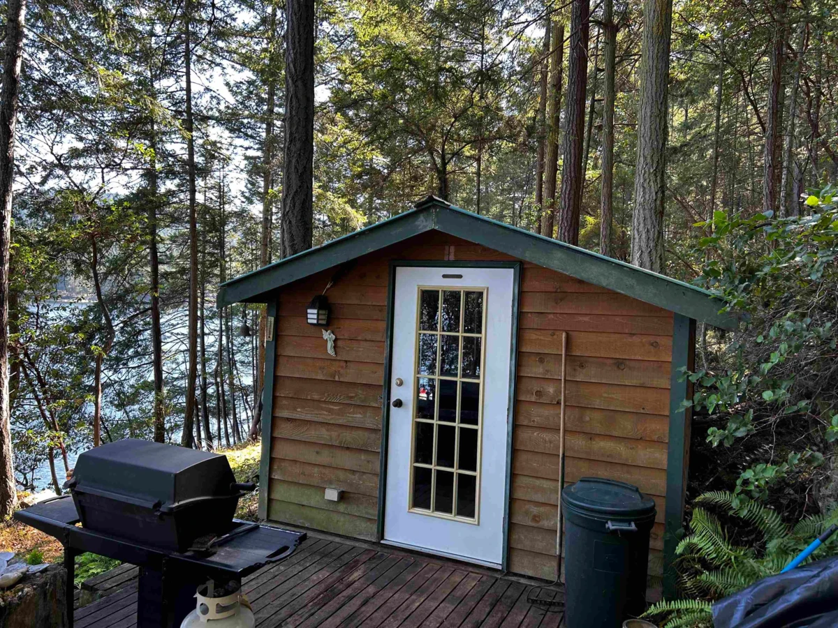 Family Room Photo of 762 Ridge Road, Galiano Island, BC