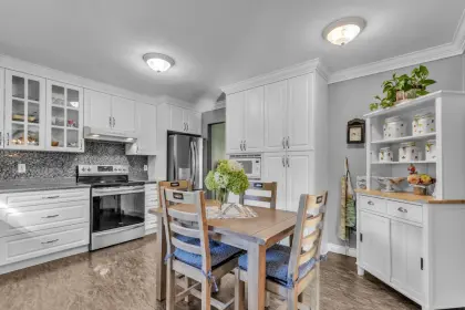 25004 Marshall Avenue, Maple Ridge, BC, Maple ridge — Single Family Residence for sale