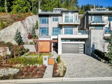 3003 Burfield Place, West Vancouver, BC, West vancouver — Half Duplex for sale