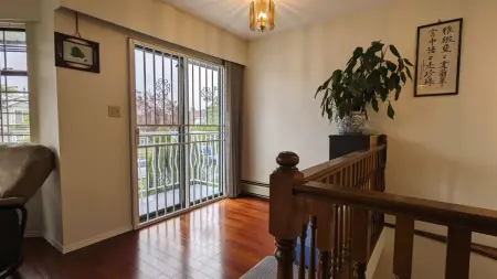 2056 E 52nd Avenue, Vancouver, BC, Vancouver — Single Family Residence for sale