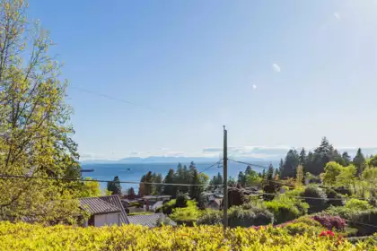2667 Lawson Avenue, West Vancouver, BC, West vancouver — Single Family Residence for sale