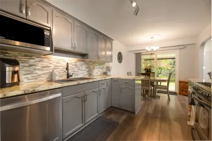 27 46360 Valleyview Road, Chilliwack, BC, Chilliwack — Townhouse for sale