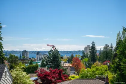 2196 Lawson Avenue, West Vancouver, BC, West vancouver — Single Family Residence for sale