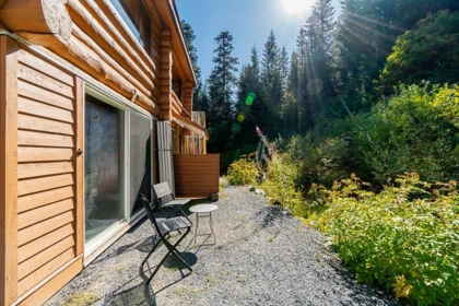 Front Yard Photo of 4 20619 Edelweiss Drive, Agassiz, BC