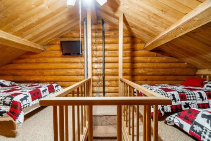 Mudroom Photo of 4 20619 Edelweiss Drive, Agassiz, BC