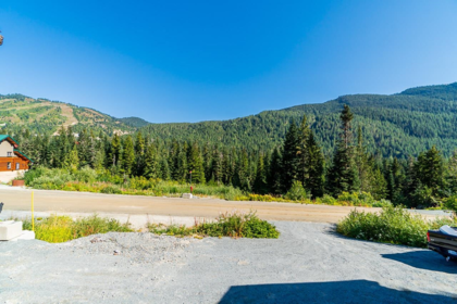 Neighborhood Park Photo Near 4 20619 Edelweiss Drive, Agassiz, BC