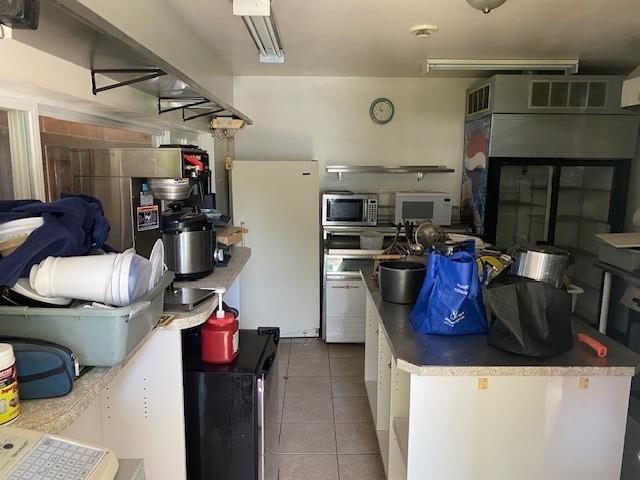 Breakfast Nook Photo of 13524 Sunshine Coast Highway, Pender Harbour, BC