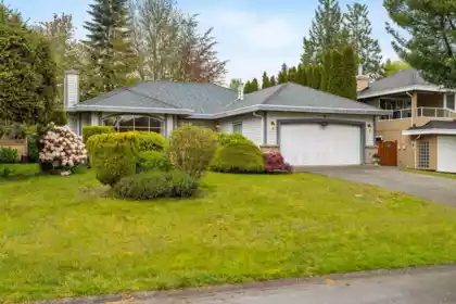 15867 107a Avenue, Surrey, BC, Surrey — Single Family Residence for sale