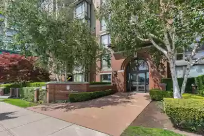 207 1551 Foster Street, White Rock, BC, White rock — Apartment/Condo for sale