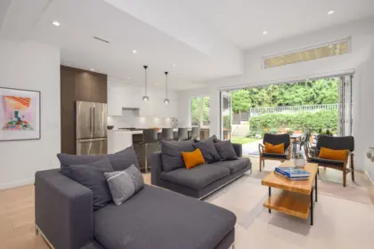 2987 Royal Avenue, North Vancouver, BC, North vancouver — Single Family Residence for sale