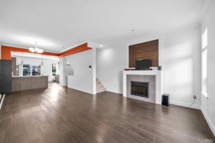 106 5888 144 Street, Surrey, BC, Surrey — Townhouse for sale