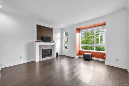 106 5888 144 Street, Surrey, BC, Surrey — Townhouse for sale