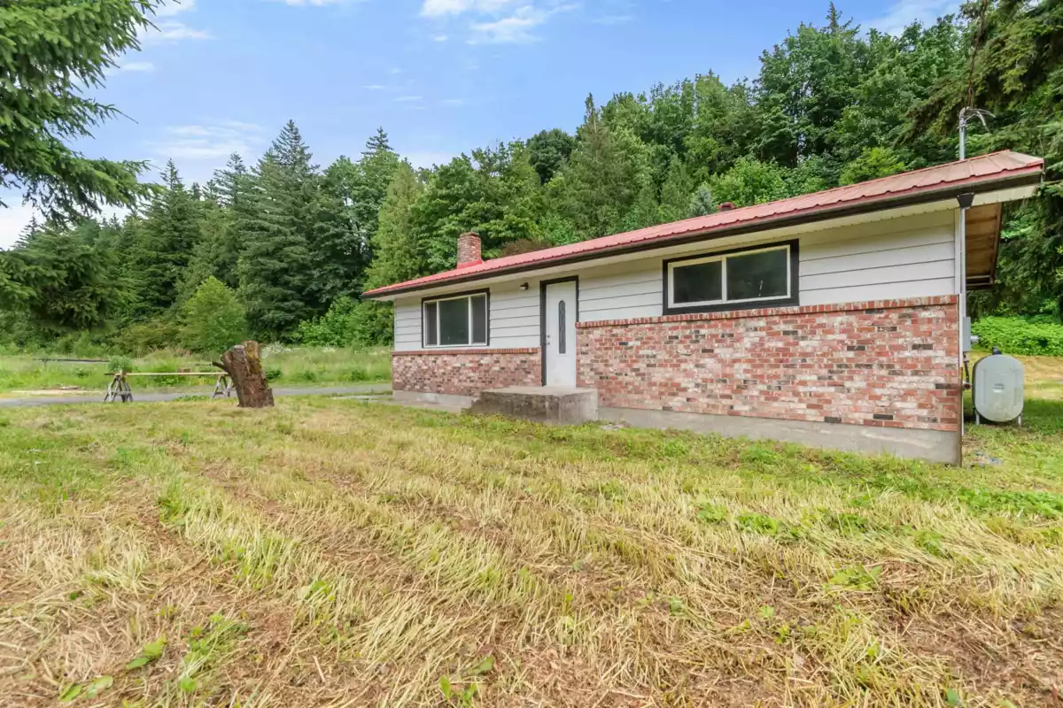Exterior Rear Photo of 1010 Columbia Valley Road, Columbia Valley, BC