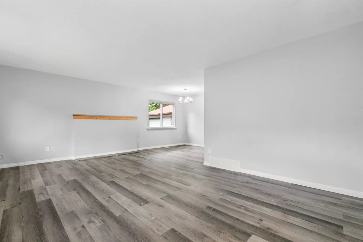 Mudroom Photo of 1010 Columbia Valley Road, Columbia Valley, BC