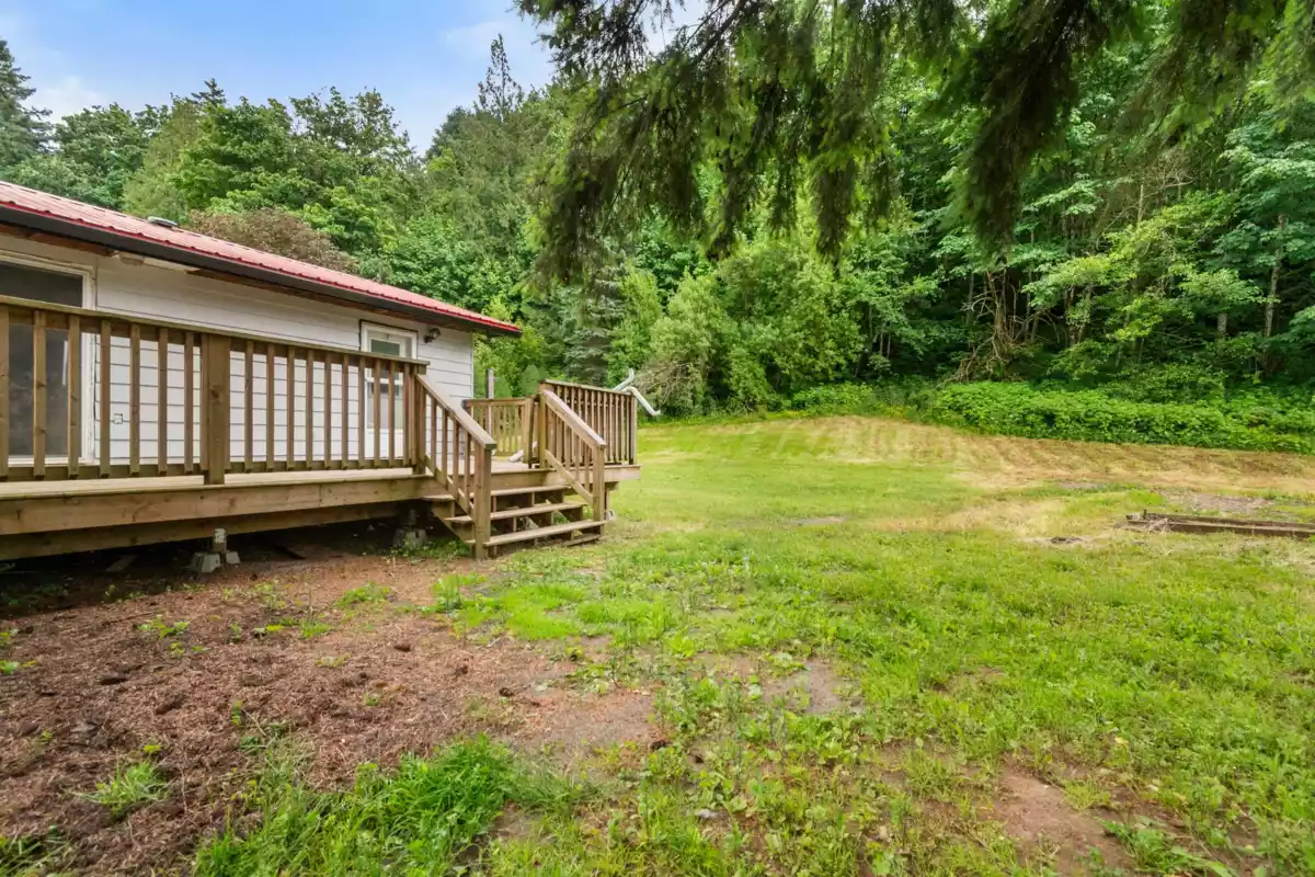 Outdoor Kitchen Photo of 1010 Columbia Valley Road, Columbia Valley, BC