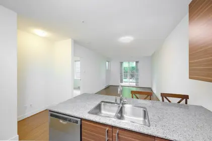 126 5788 Sidley Street, Burnaby, BC, Burnaby — Apartment/Condo for sale