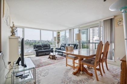 1603 1067 Marinaside Crescent, Vancouver, BC, Vancouver — Apartment/Condo for sale