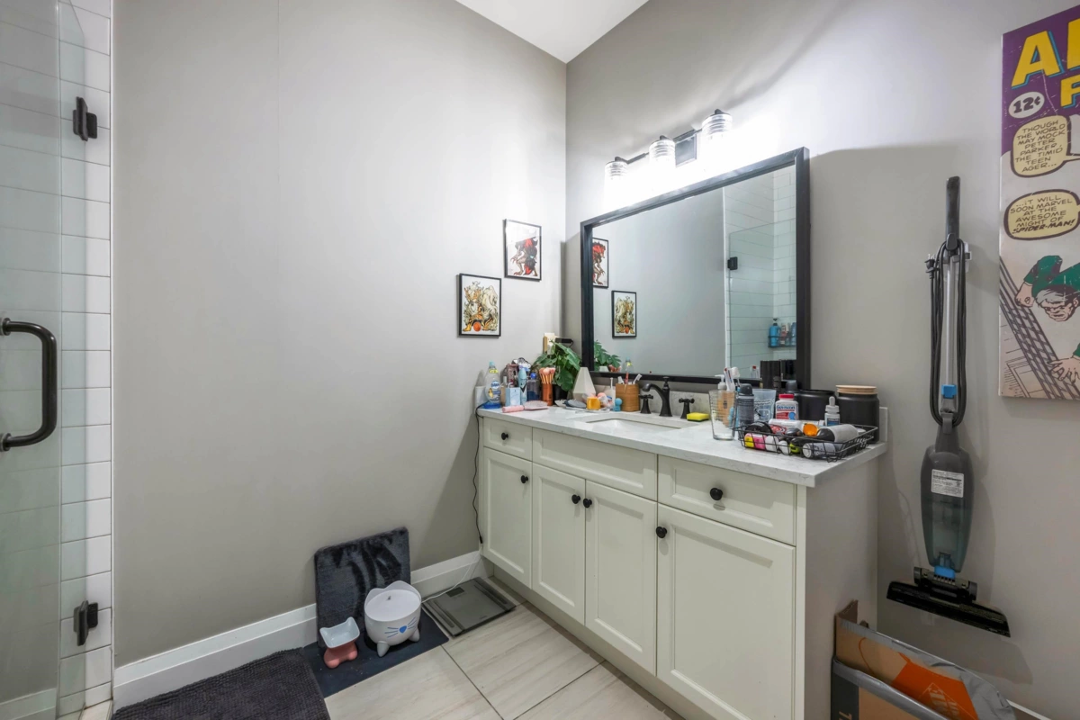 Swimming Pool Photo of 22801 8 Avenue, Langley, BC