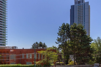 208 8238 Lord Street, Vancouver, BC, Vancouver — Apartment/Condo for sale