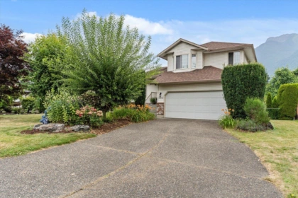 10264 Parkwood Drive, Rosedale, BC, Rosedale — Single Family Residence for sale