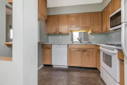 704 31955 Old Yale Road, Abbotsford, BC, Abbotsford — Apartment/Condo for sale