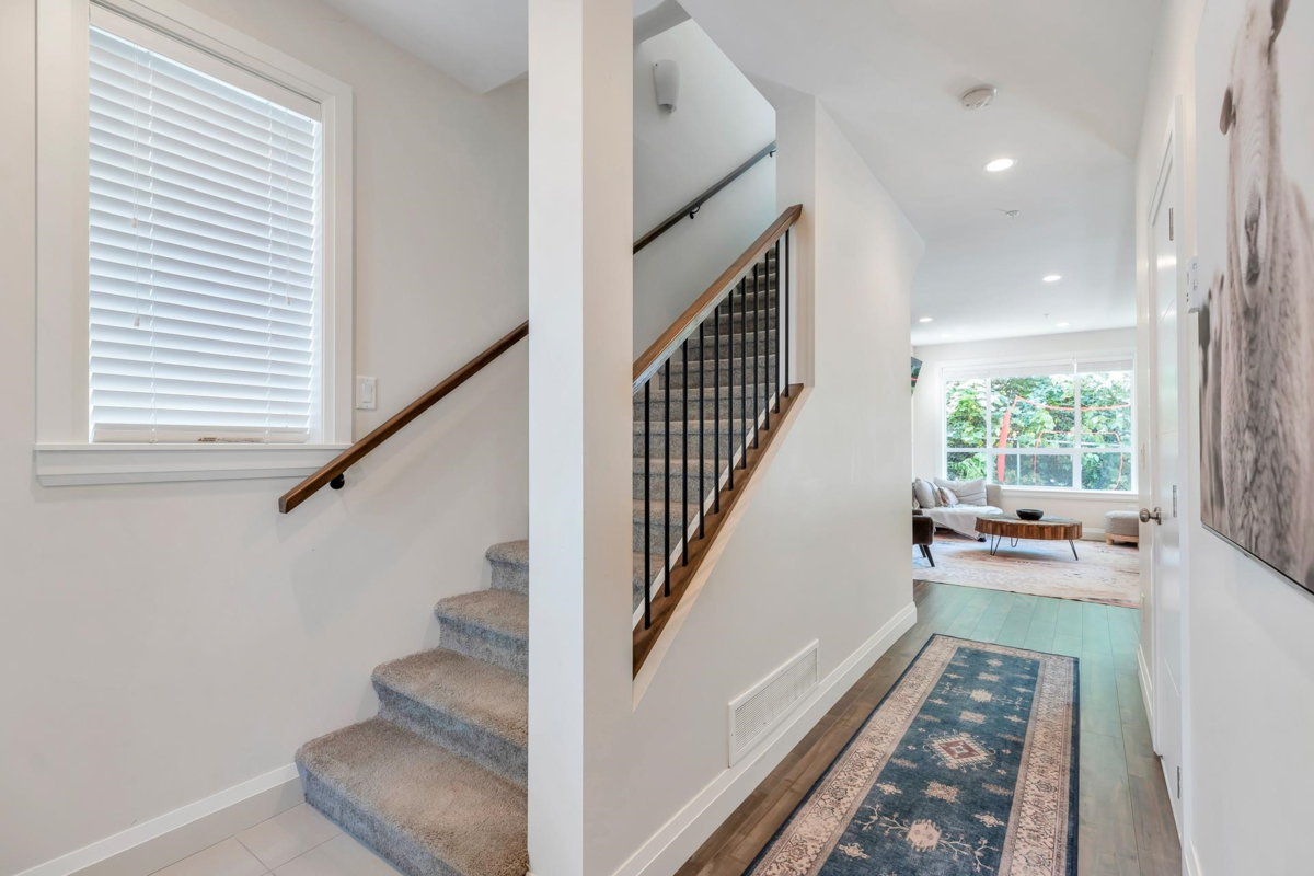 Living Room Photo of 16 47042 Macfarlane Place, Chilliwack, BC