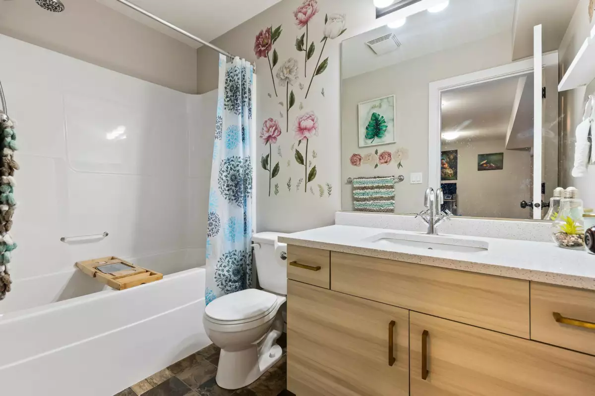 Swimming Pool Photo of 2 5257 Markel Drive, Chilliwack, BC