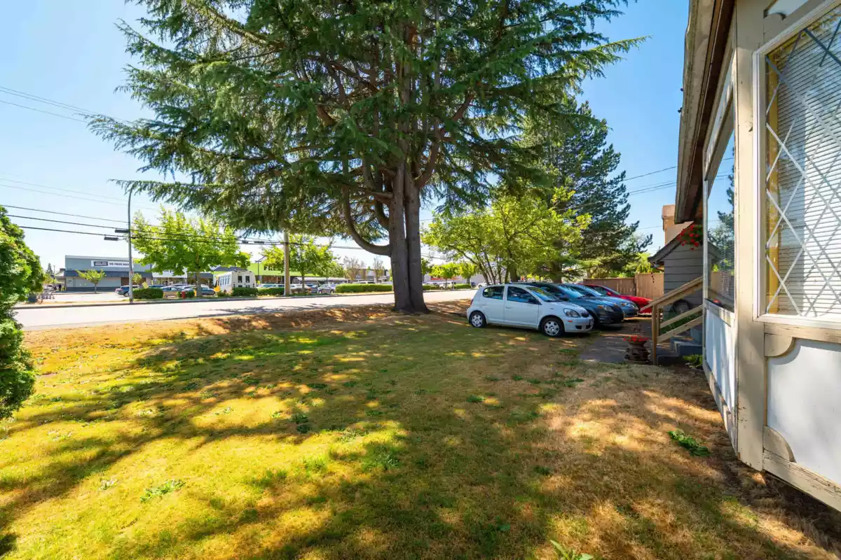 Basement Recreation Room Photo of 6151 Blundell Road, Richmond, BC