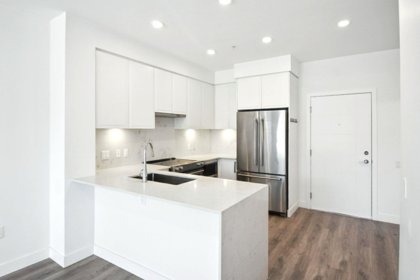 208 700 Clarke Road, Coquitlam, BC, Coquitlam — Apartment/Condo for sale