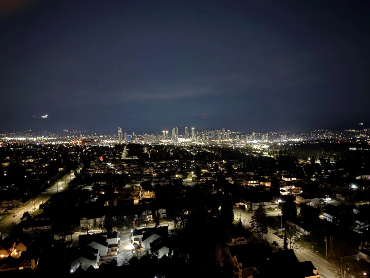 Breakfast Nook Photo of 2204 4160 Sardis Street, Burnaby, BC
