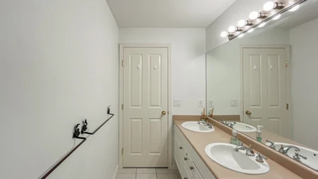 Guest Bathroom Photo of 32 3880 Westminster Highway, Richmond, BC