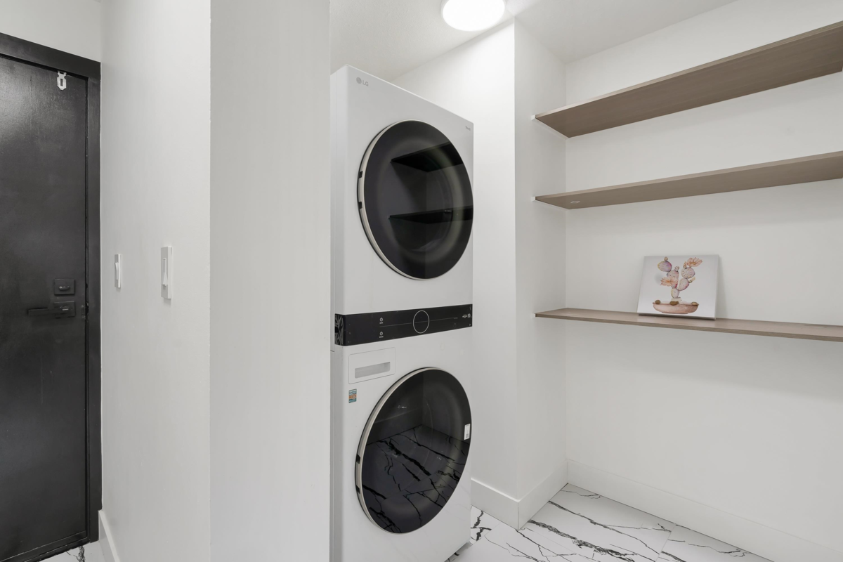 Front Yard Photo of 32810 Highland Avenue, Abbotsford, BC