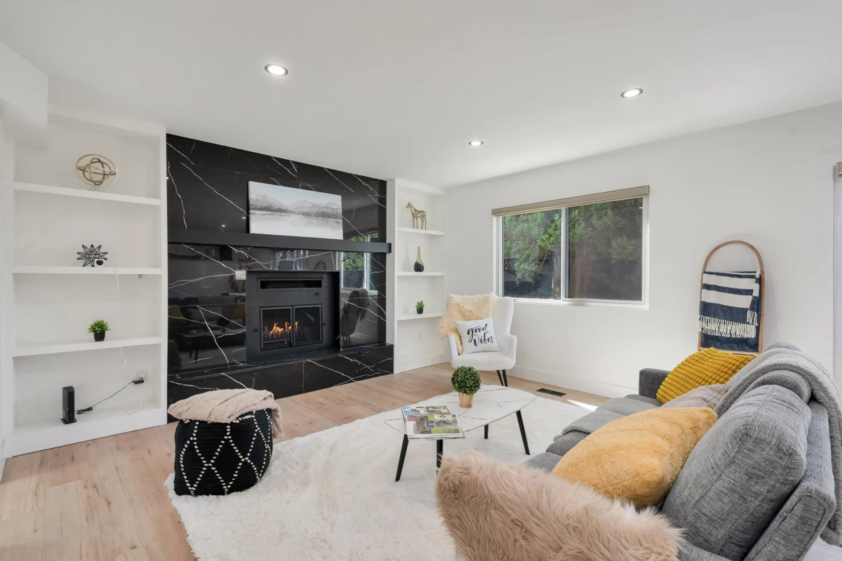 Powder Room Photo of 32810 Highland Avenue, Abbotsford, BC